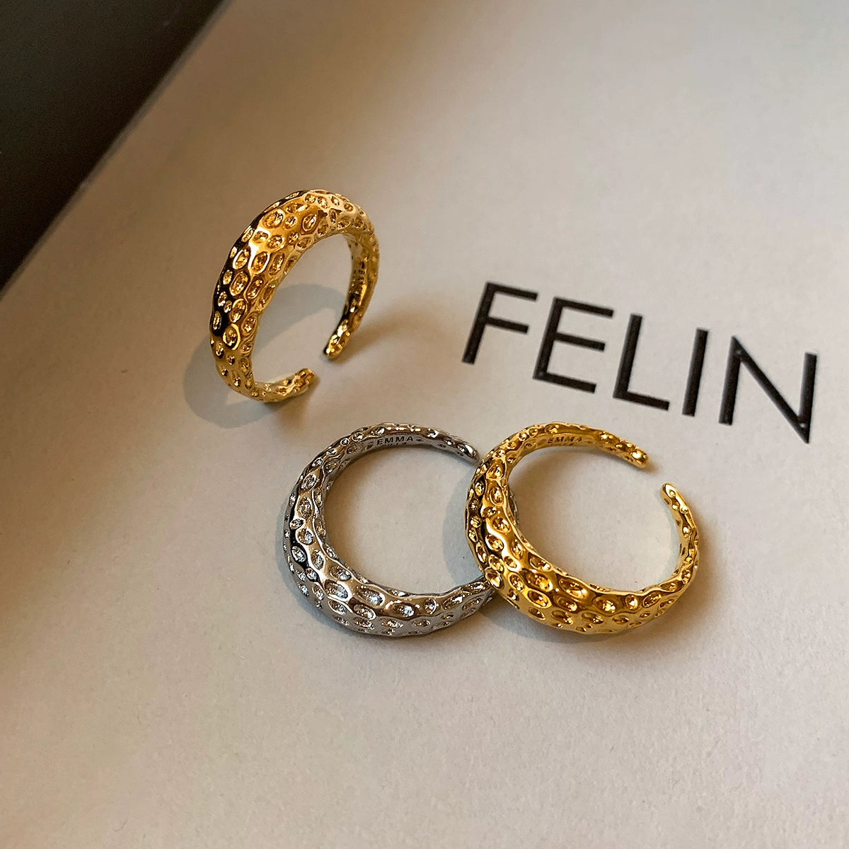 Volcanic rock beauty exaggerated personality metal does not fade adjustable opening index finger ring women's light luxury niche high sense