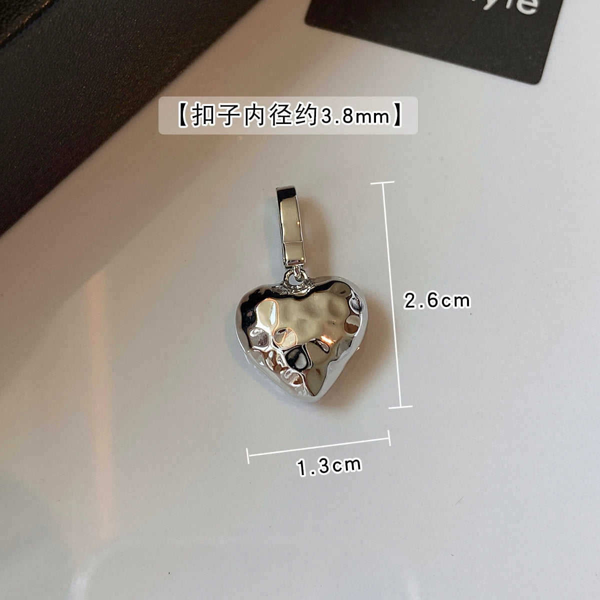 Love Round Shield Necklace Pendant DIY Jewelry Accessories Metal Silver Universal Buckle Pendant Light Luxury Premium Sense