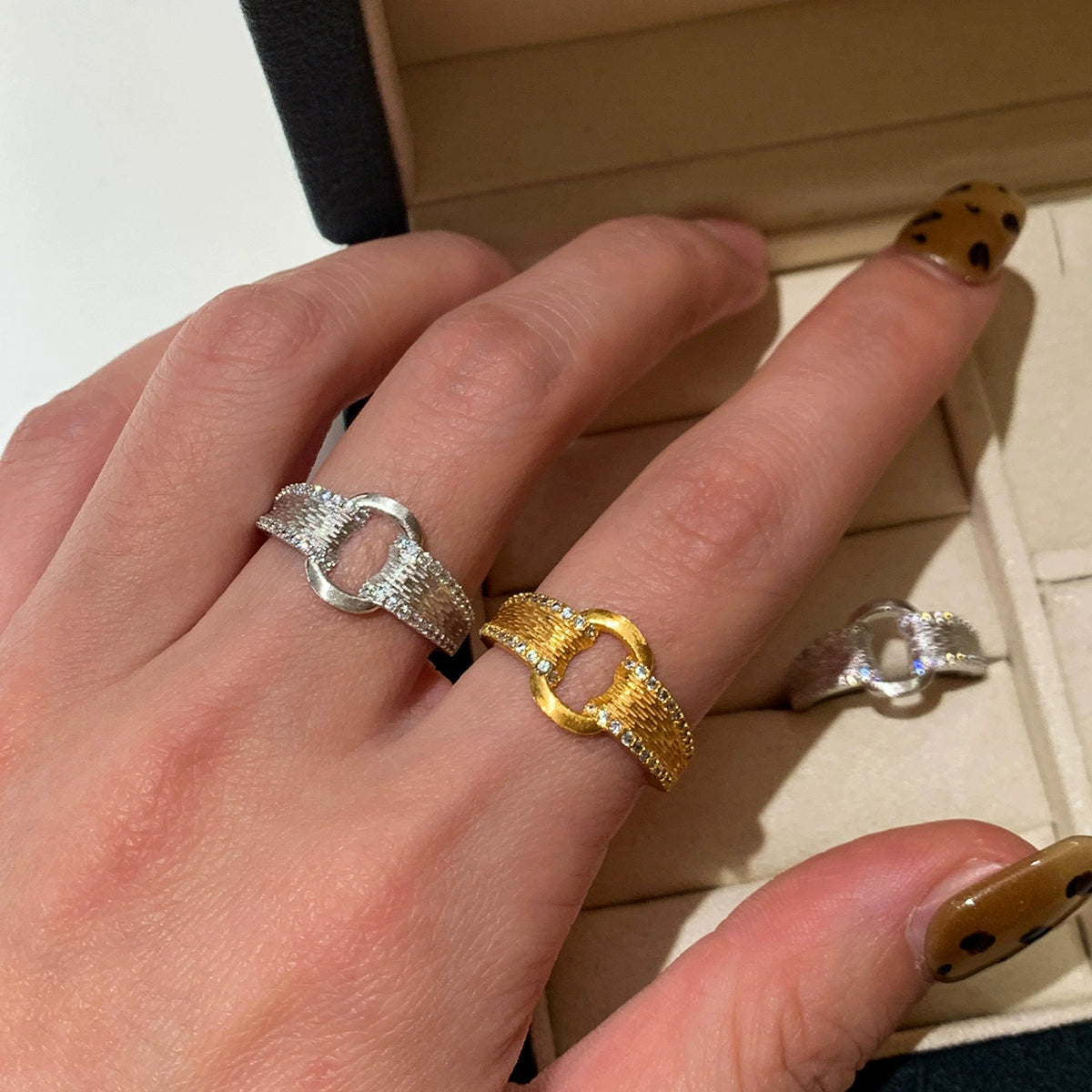 Retro brushed diamond-encrusted lace metal silver index finger ring women's opening adjustable light luxury exquisite niche design