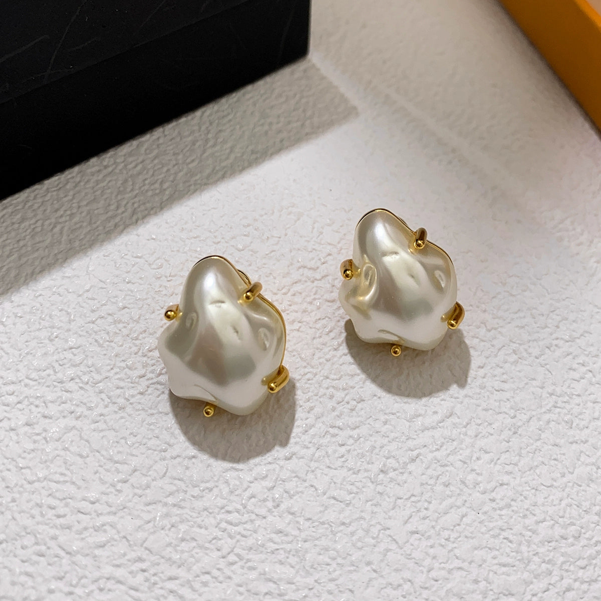 Irregular Baroque Pearl Earrings Femininity Accessories Premium 2025 New Light Luxury Retro Stud Earrings