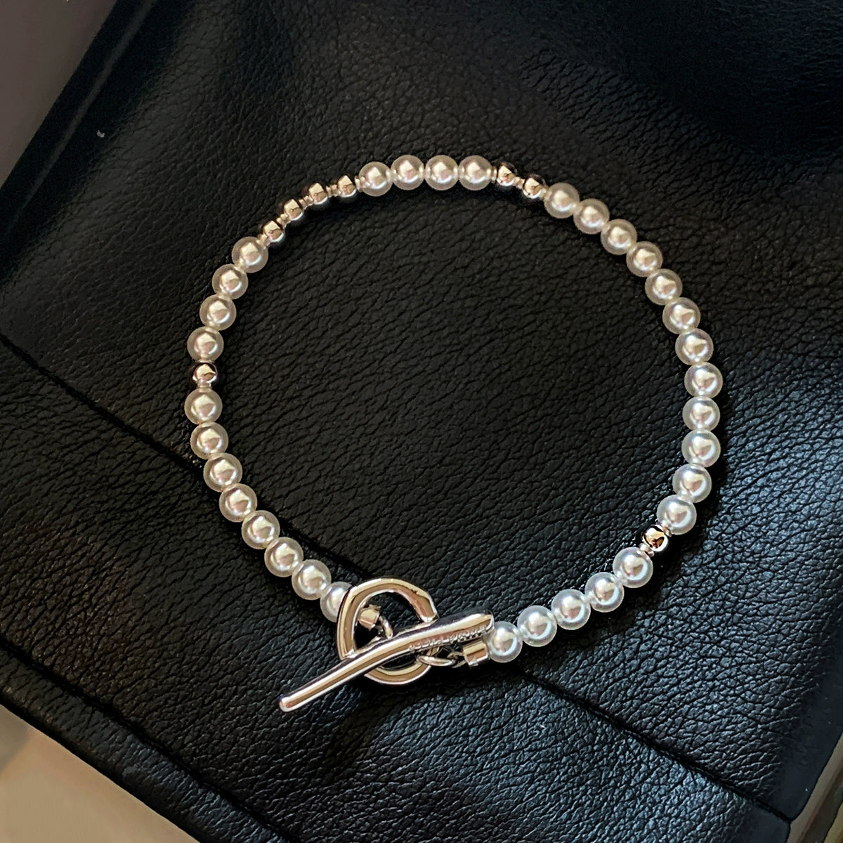 Simple and versatile silver pearl bracelet bracelet women's summer 2025 new double-layer stacked wear light luxury high-end bracelet