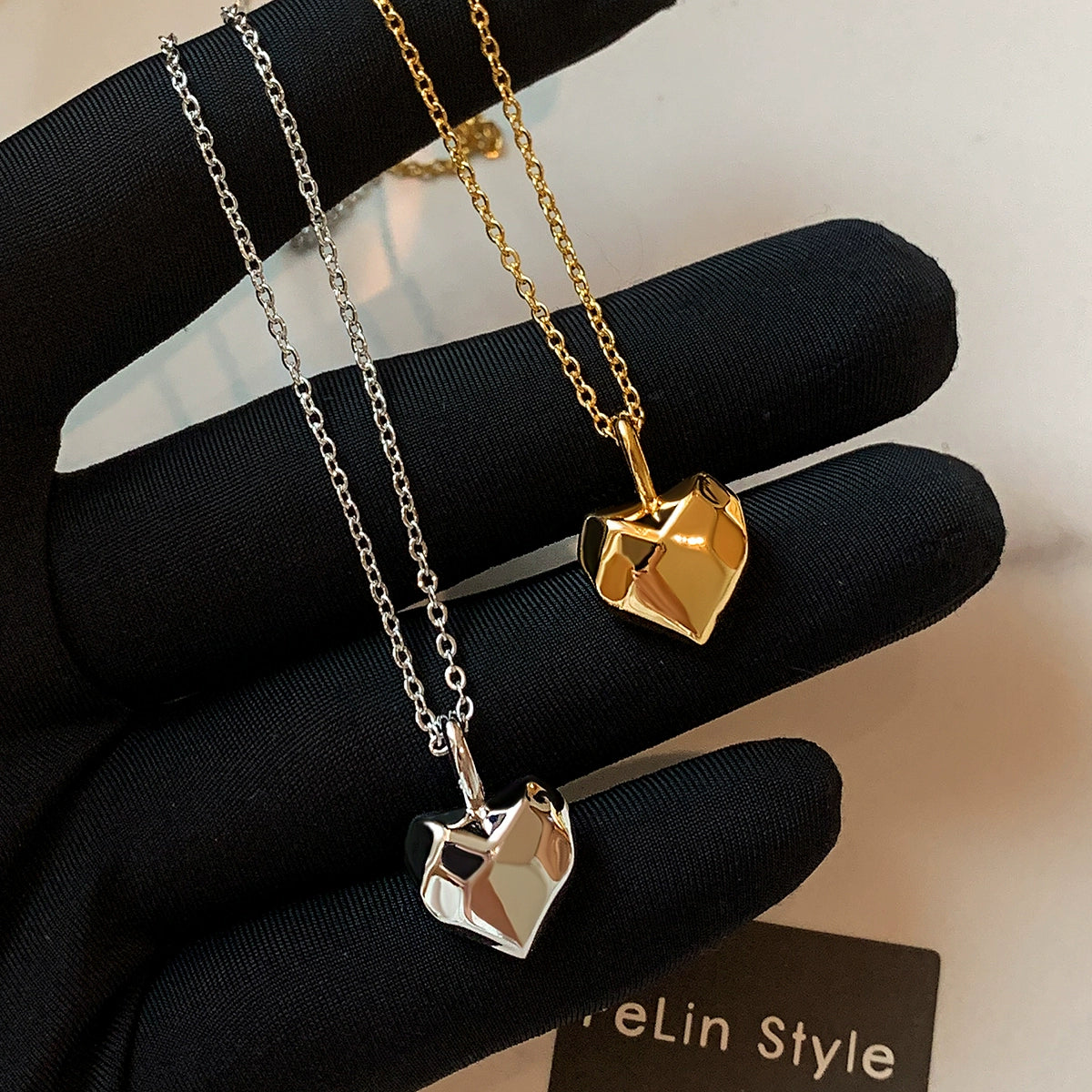 Unique design irregular love pendant necklace women's accessories long summer light luxury niche high-end sweater chain