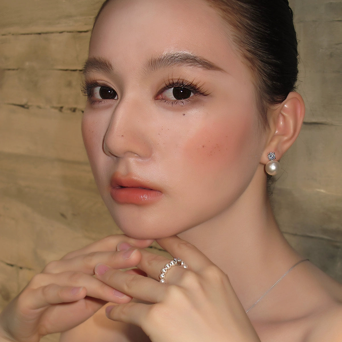 Zircon Diamond Elastic Rope Australia White Pearl Ring Women's Light Luxury Niche Design Advanced Sense