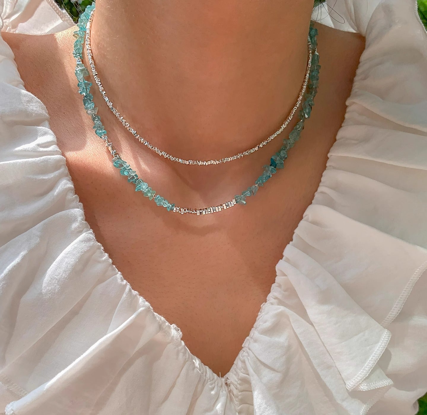 Natural green glazed crystal color broken silver necklace for women, suitable for summer seaside light luxury high-end blue-green necklace