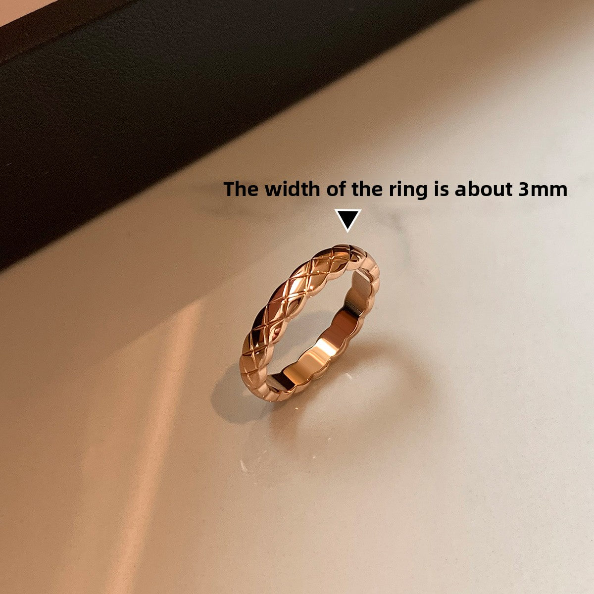 Europe and America stacked with small fragrant wind, diamond-set rose gold silver rhombus ring, female index finger plain ring, light luxury design, advanced