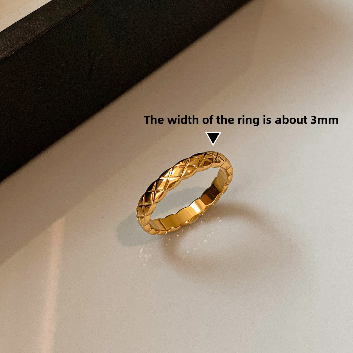 Europe and America stacked with small fragrant wind, diamond-set rose gold silver rhombus ring, female index finger plain ring, light luxury design, advanced