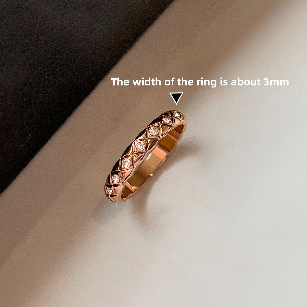 Europe and America stacked with small fragrant wind, diamond-set rose gold silver rhombus ring, female index finger plain ring, light luxury design, advanced