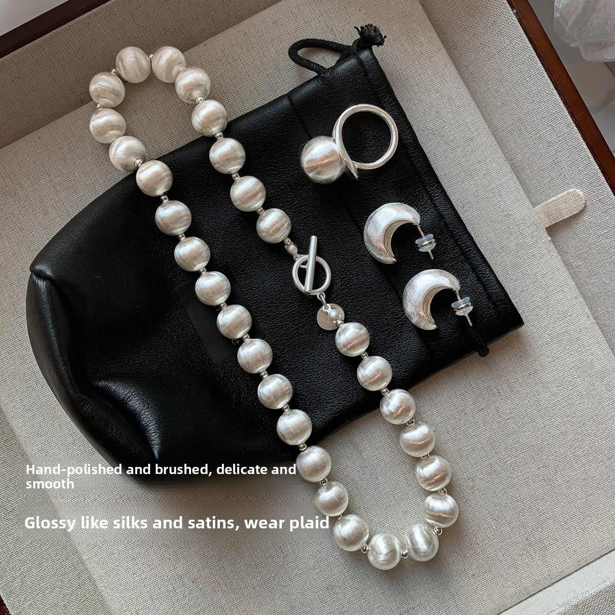 European and American ins exaggerated personality metal heavy industry brushed silver ball necklace women's unique niche design sweater chain