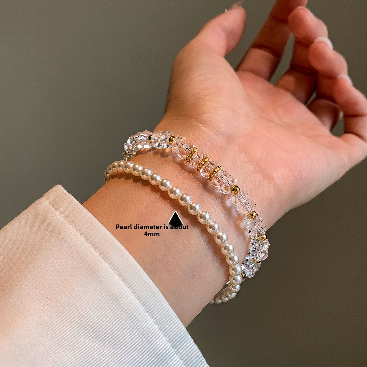 White crystal bracelet women's light luxury niche exquisite fashion 2025 new popular super fire high-end bracelet jewelry